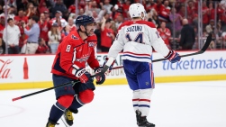 Alex Ovechkin et Nick Suzuki Alex Ovechkin et Nick Suzuki