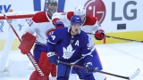 Auston Matthews et Ben Chiarot